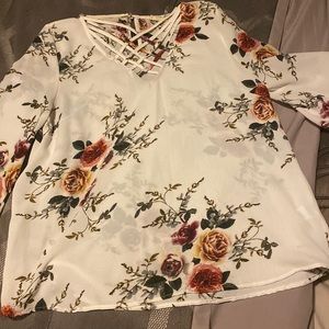 Floral top with flowy sleeves